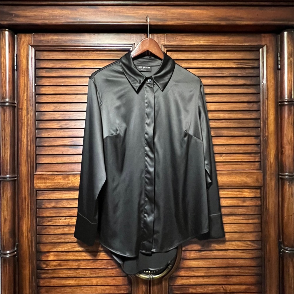 Lane Bryant Long Sleeve
Button Up Blouse Women 16
Black Satin No Peak Collection